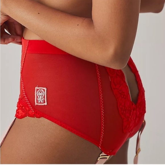Free People Hole in One Panty Garter Briefs Red Lace Size XS NWT - Picture 3 of 9